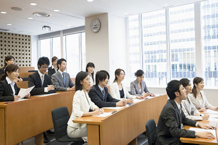 九思軟件完善的培訓(xùn)制度，給員工充分學(xué)習(xí)的機(jī)會(huì)